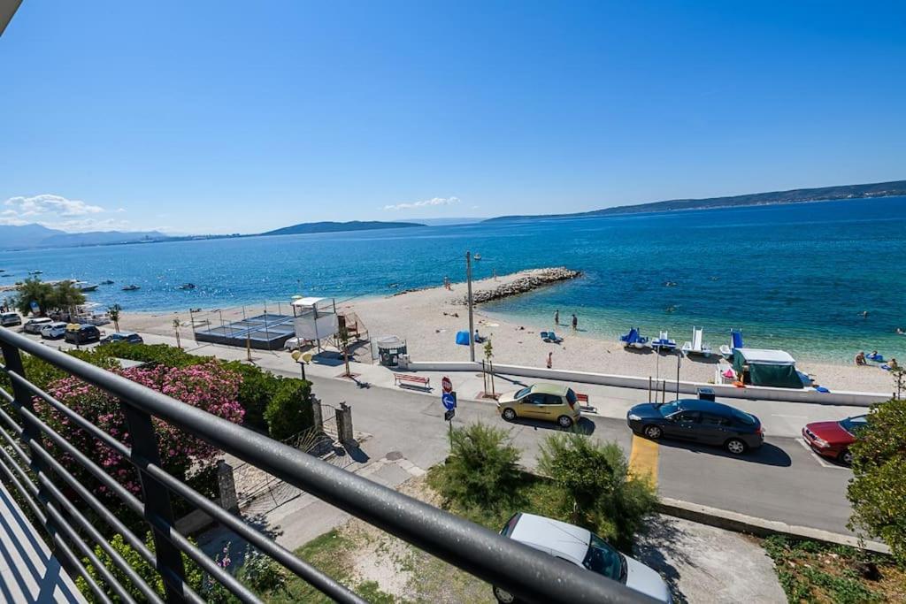 Stunning Beachfront Apartment With Roof Terrace Kastela Luaran gambar